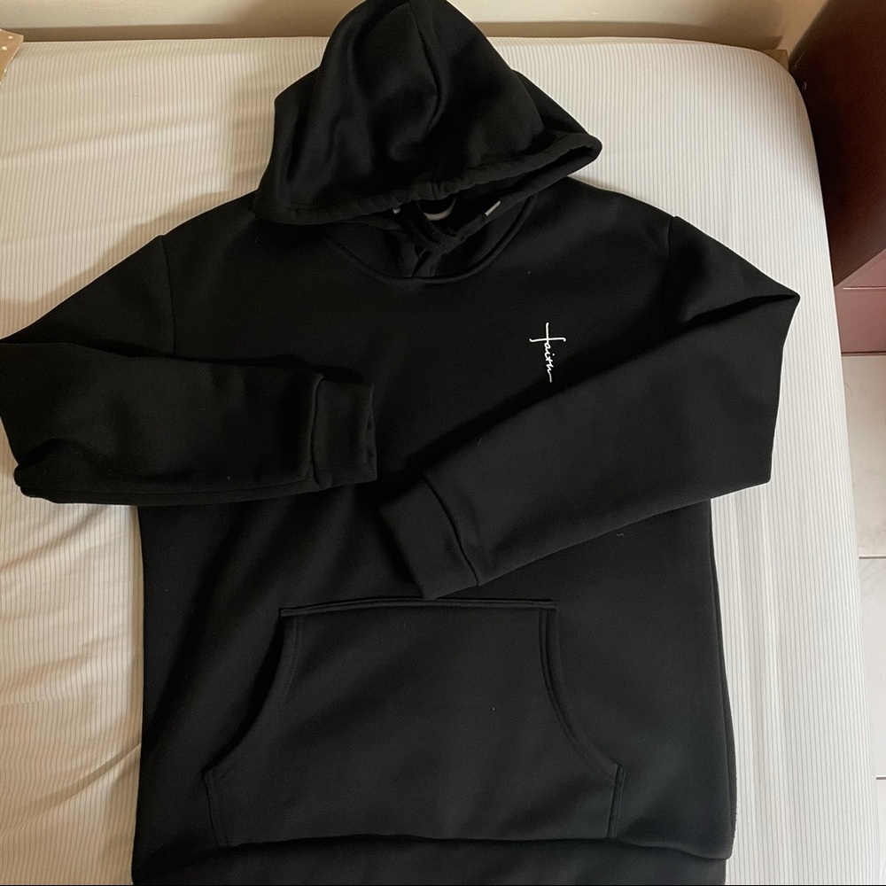 90%New Hoodie